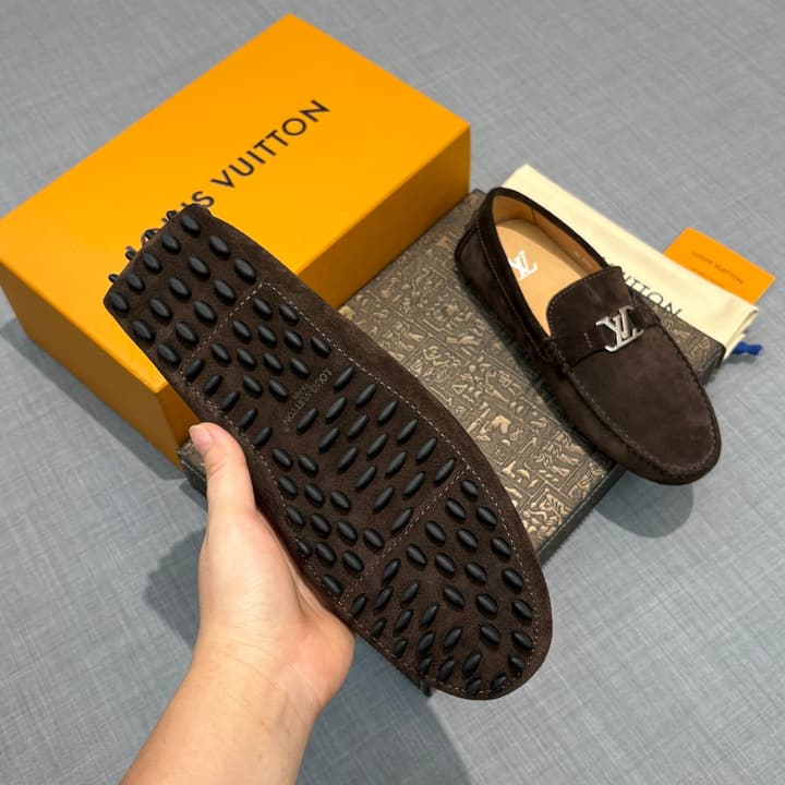 Louis Vuitton Men's Suede Driving Shoes in Black Suede