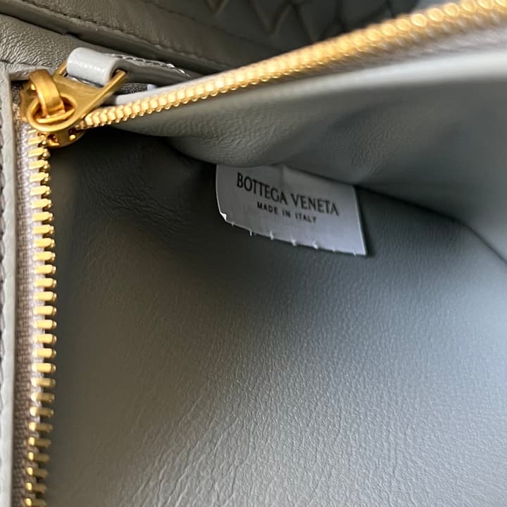 Bottega Veneta Andiamo Handbag in Charcoal Grey
