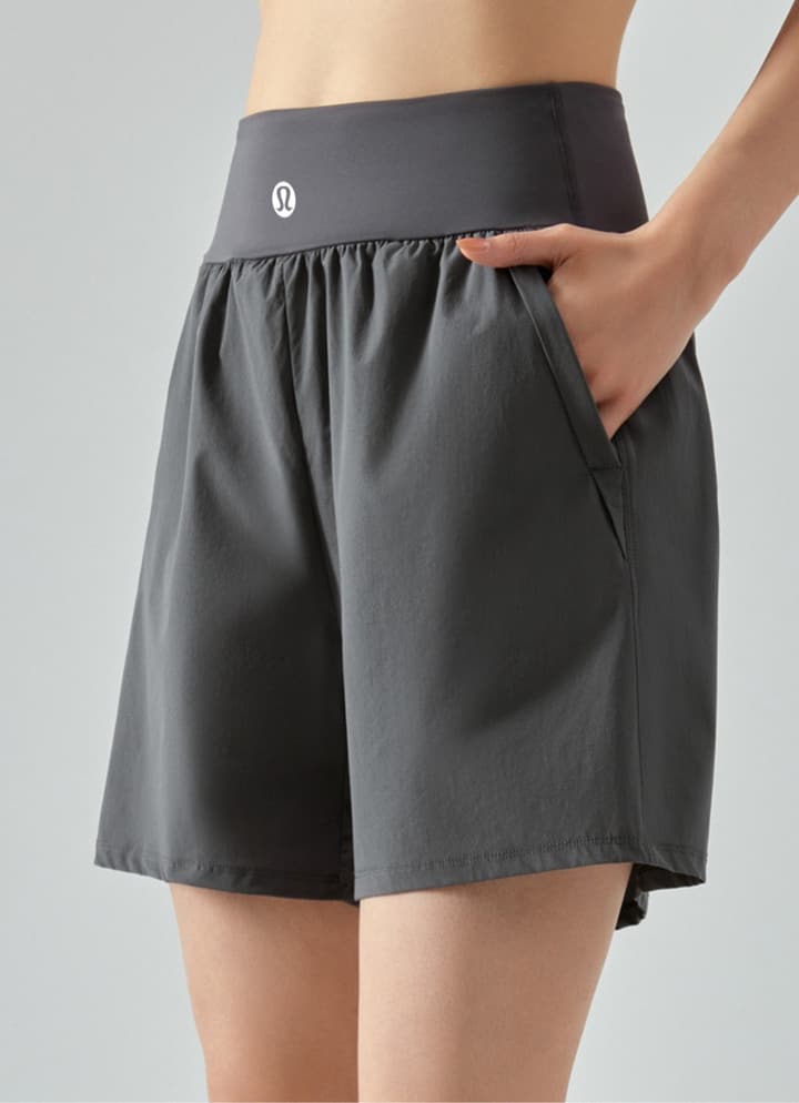 Lululemon High-Waist Tummy-Control Sports Shorts – Spring/Summer Collection in Black