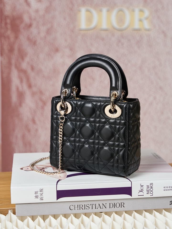 Dior Classic Lady Lambskin Handbag in Blush Pink