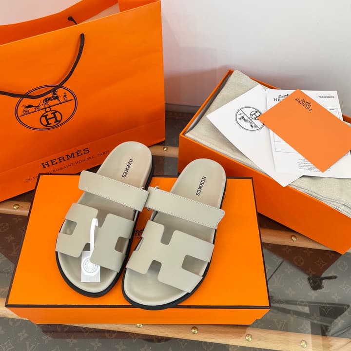 Hermès Chypre Suede Sandals in Burgundy And Beige