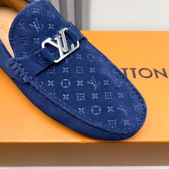 Louis Vuitton Pebbled Leather Driving Shoes in Black Smooth Leather