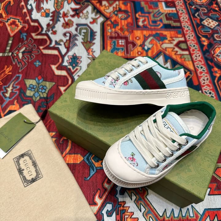 Gucci Kids Footwear – Kids Collection in Beige Plaid Slip-on
