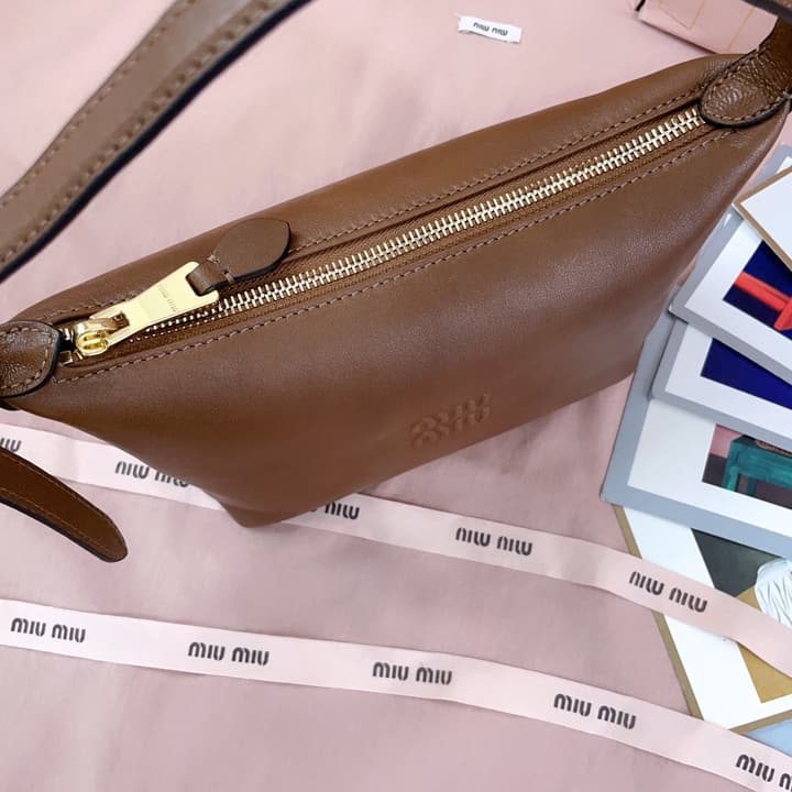 Miu Miu Vintage Sheepskin Lunchbox Bag in Deep Brown