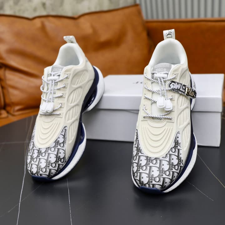 Dior Men's Luxury Running Shoes in Off-white With Grey Pattern