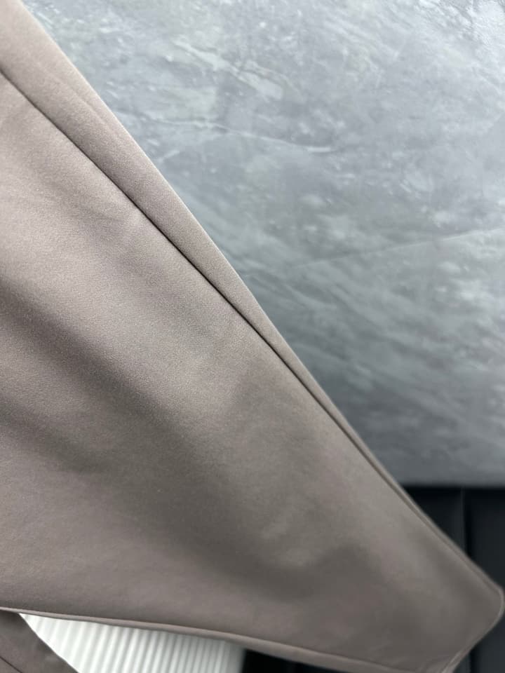 Burberry Tailored Casual Trousers – 2025SS in Camel Brown