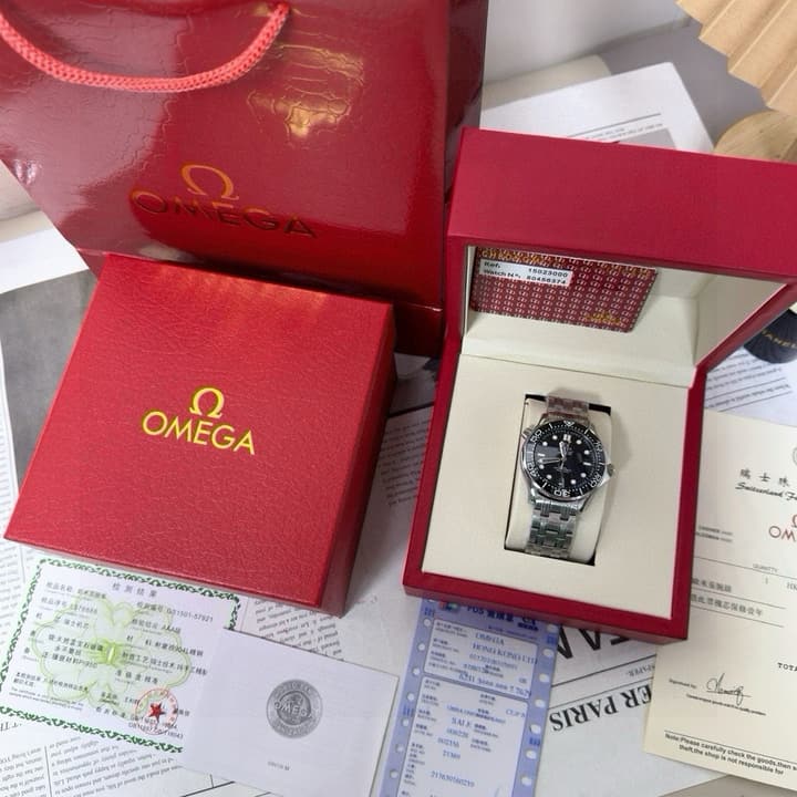 Omega Seamaster Aqua Terra Mechanical Watch in Aqua