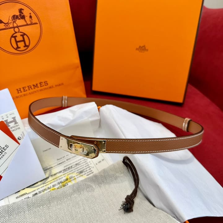 Hermès Kelly Epsom Leather Belt in Tan With Gold Hardware