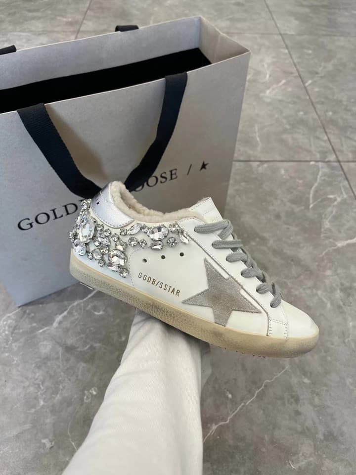 Golden Goose Superstar Sneakers – 2023FW in White Leather With Silver Studs And Wool Lining