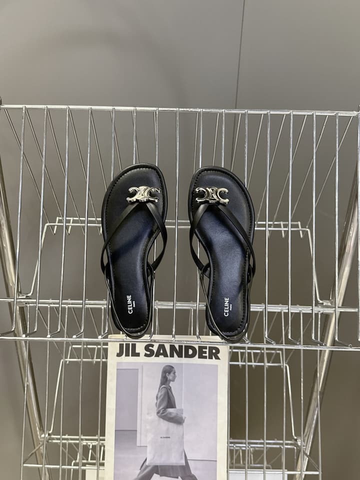 Celine Triomphe Metal Buckle Thong Sandals – Spring/Summer Collection – 2026SS in Black