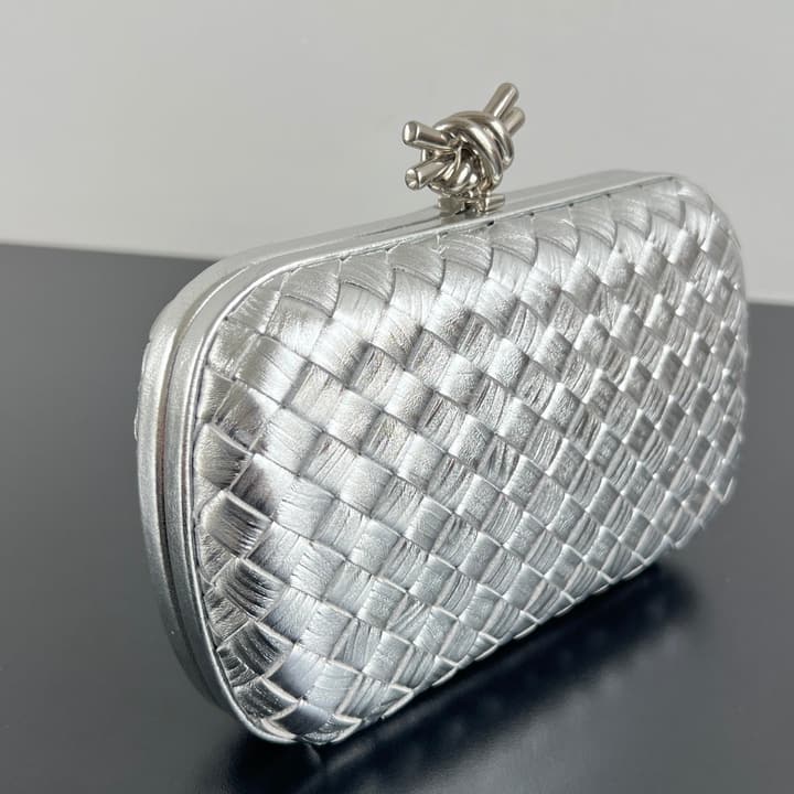 Bottega Veneta Knot Evening Clutch – Christmas Limited Edition in Silver