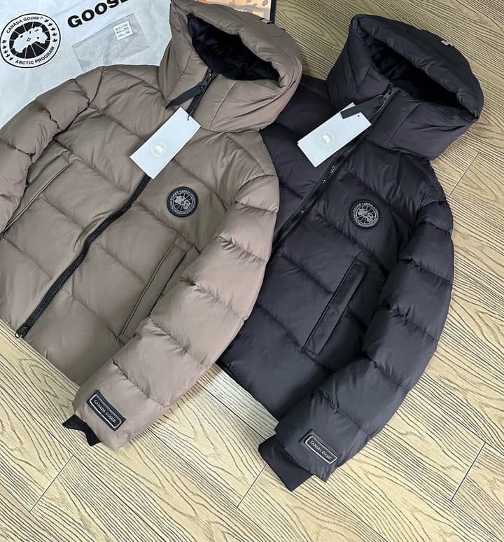 Canada Goose Black Label Puffer Jacket in Black