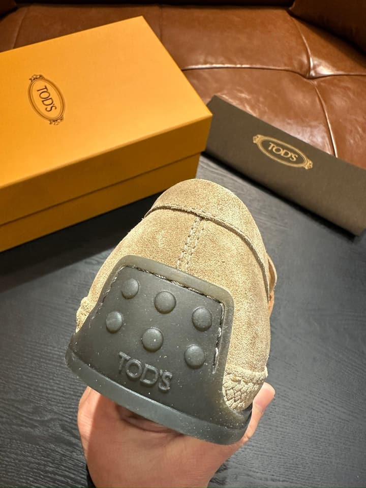 Tod's Calfskin Loafers in Light Brown