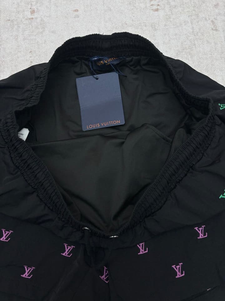 Louis Vuitton Blason Gradient Embroidered Denim Shorts – 26SS in Navy Blue