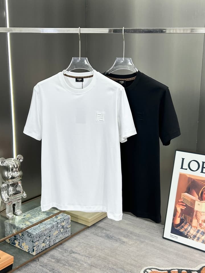 Fendi Logo and Graphic Cotton T-Shirt – 2026SS in Black Dog Graphic