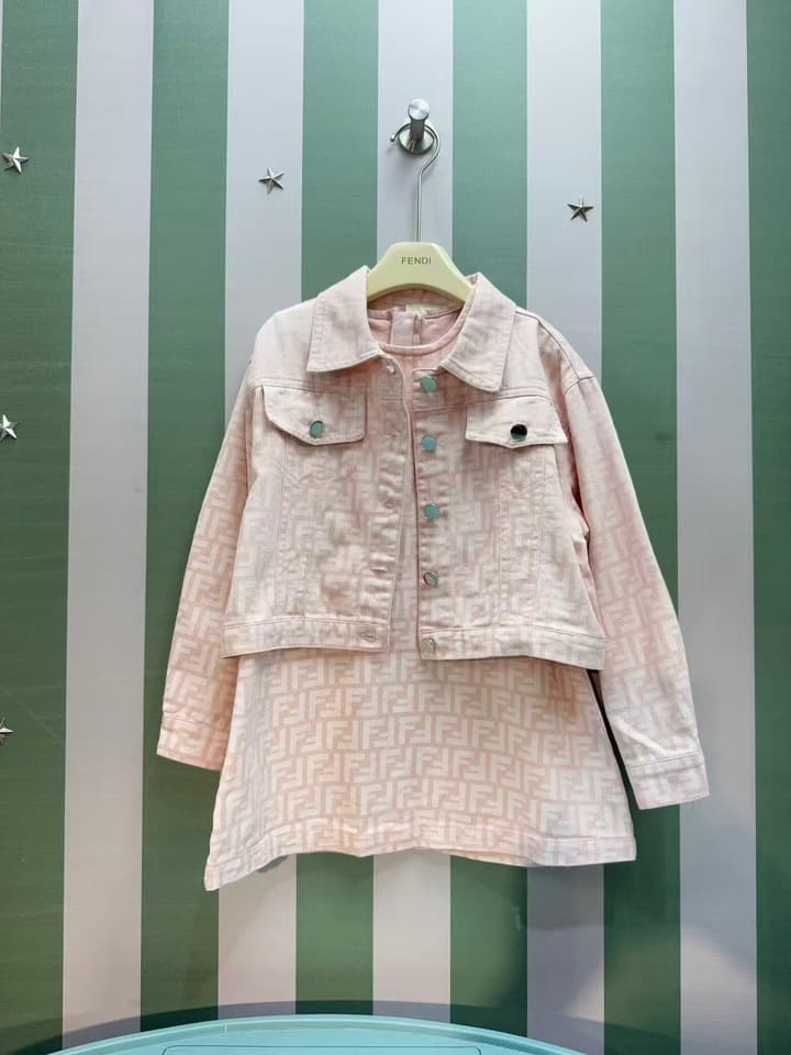 Fendi Kids Two-Piece Set (Jacket & Dress) – 2025SS in Light Pink Logo Set