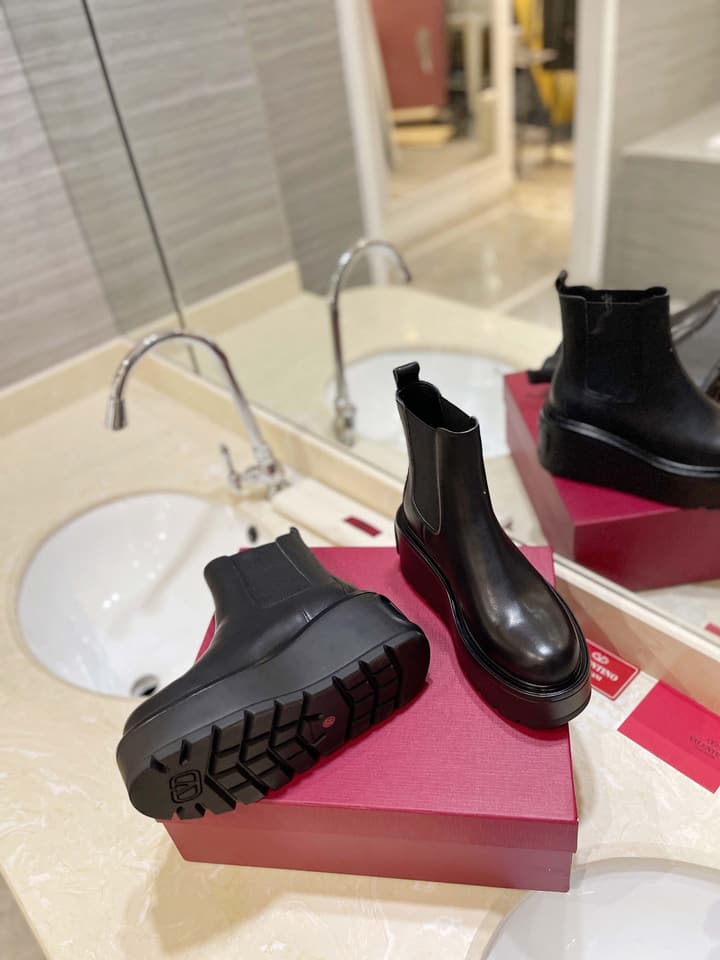 Valentino Garavani Uniqueform Platform Ankle Boots