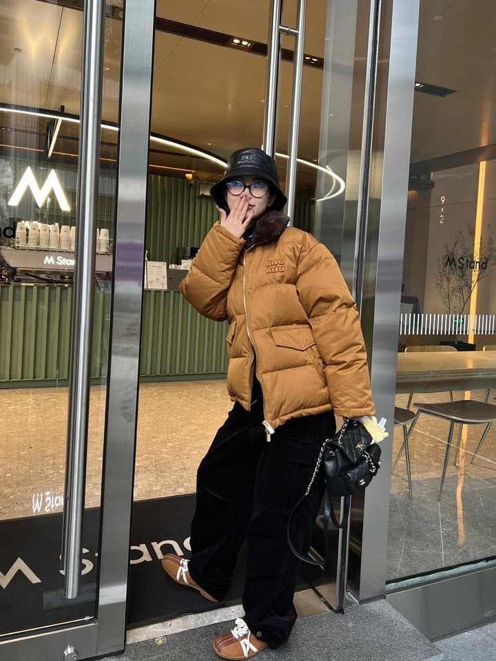 Miu Miu Double-Layer Fur Collar Puffer Down Jacket – 2024FW