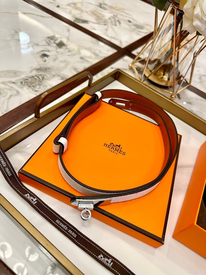 Hermès Slim Leather Belt – 2.0cm in Black With Silver Buckle