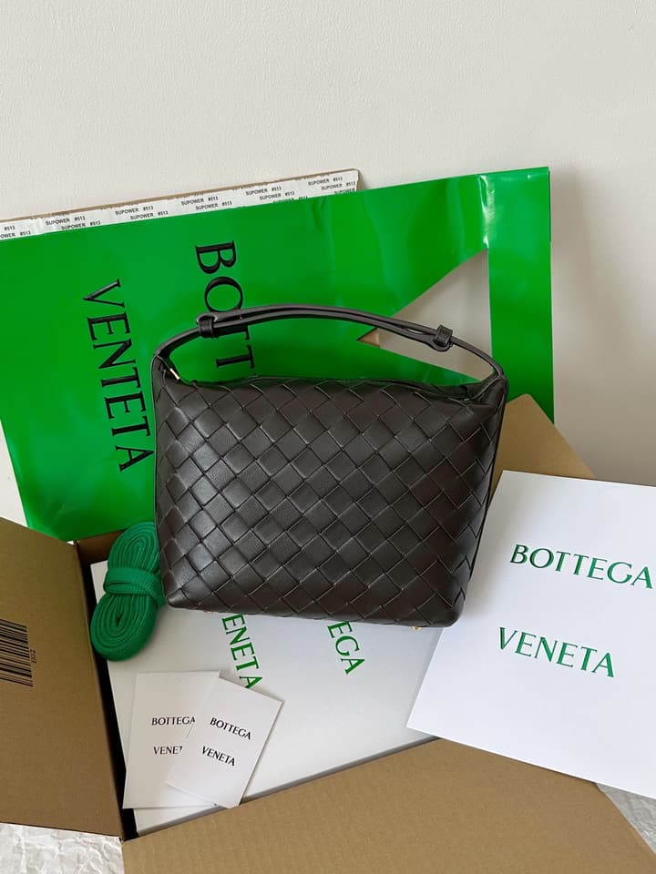 Bottega Veneta Wallace Bento Box Bag