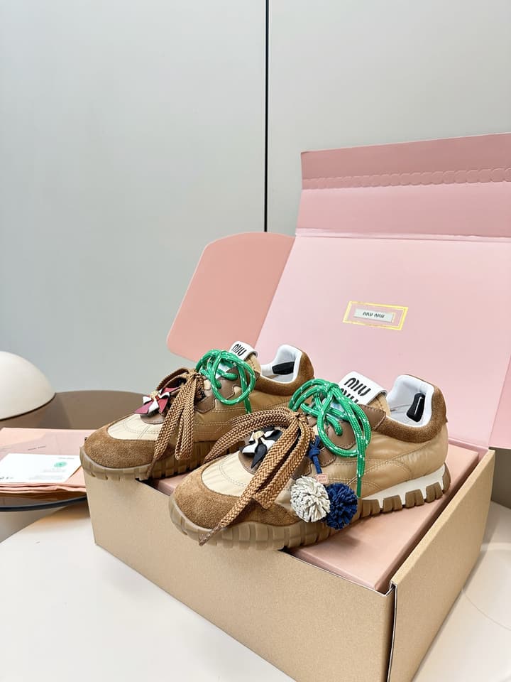 Miu Miu German Training Casual Shoes – 25SS Spring/Summer Runway Collection in Caramel Tan & Emerald Green Ribbons
