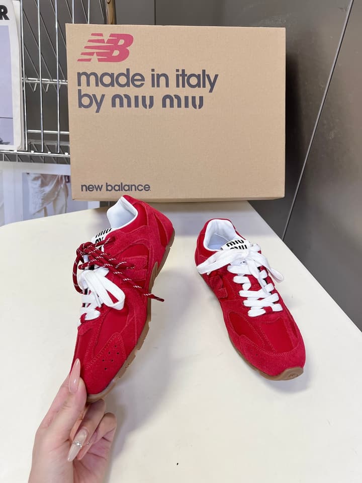 Miu Miu x New Balance 530 SL Sneakers