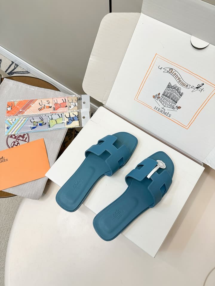 Hermès Palm Grain H-Slides in Bright Green