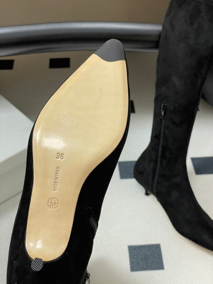 The Row Elastic Kitten Heel Boots – 2025 Fall Collection in Black Suede 3cm Heel