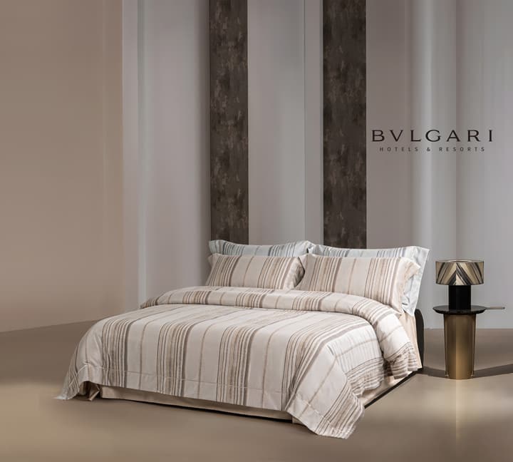 Hotel Grand Pima Cotton & Silk Jacquard Four-Piece Bedding Set in Cool Gray Jacquard