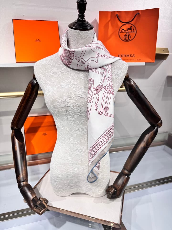 Hermès Stirrup Race Mix Double-Sided Silk Twill Scarf – 2025 Spring Collection