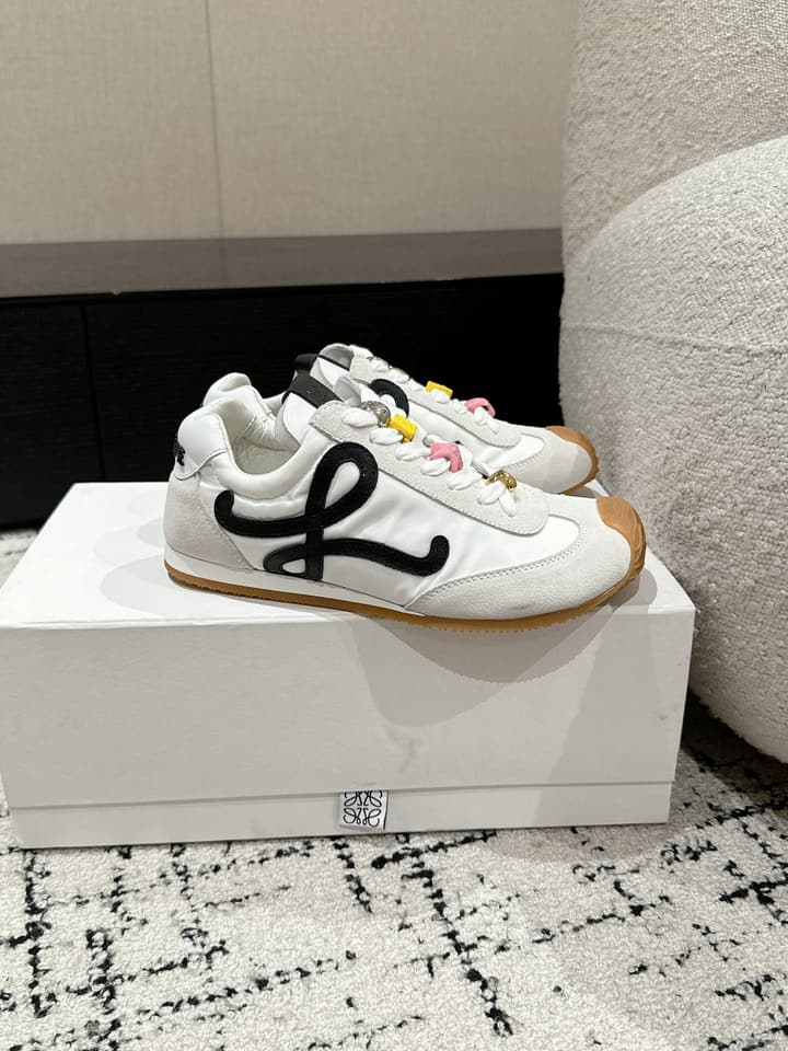 Loewe Ballet Runner 2.0 Unisex Sneakers – 2025 Collection in White And Light Blue