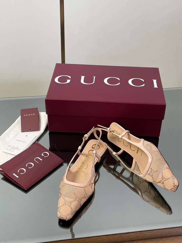 Gucci Cosmogonie GG Crystal Slingback Sandals – 2025 Early Autumn Collection in Black Crystal Gg
