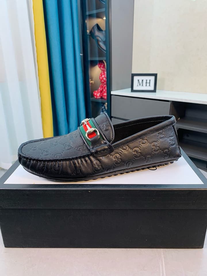 Gucci Men's Embossed Leather Driving Shoes in Brown Leather Loafer