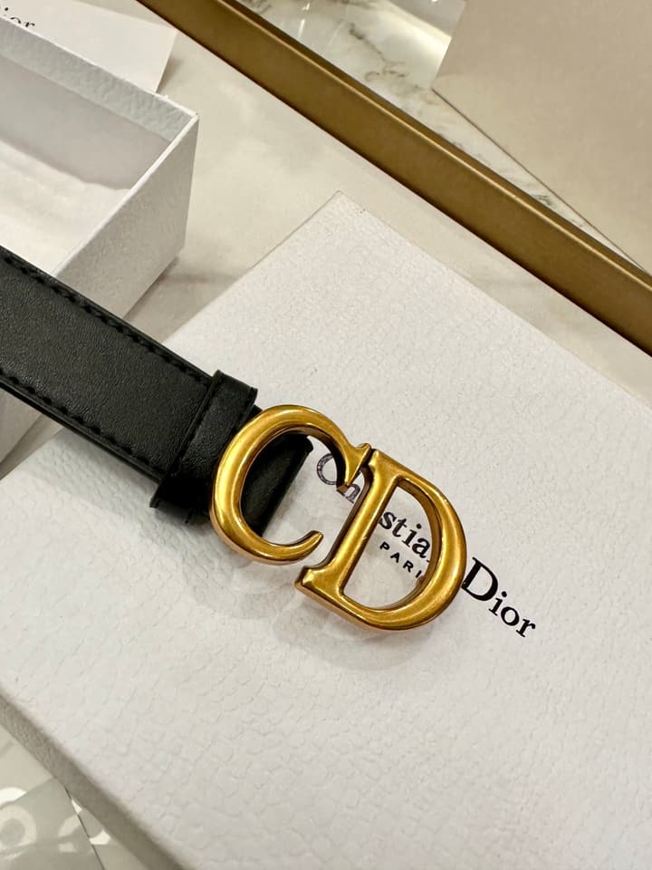 Dior Classic Leather Belt – 3.0cm in Black Leather With Gold Buckle