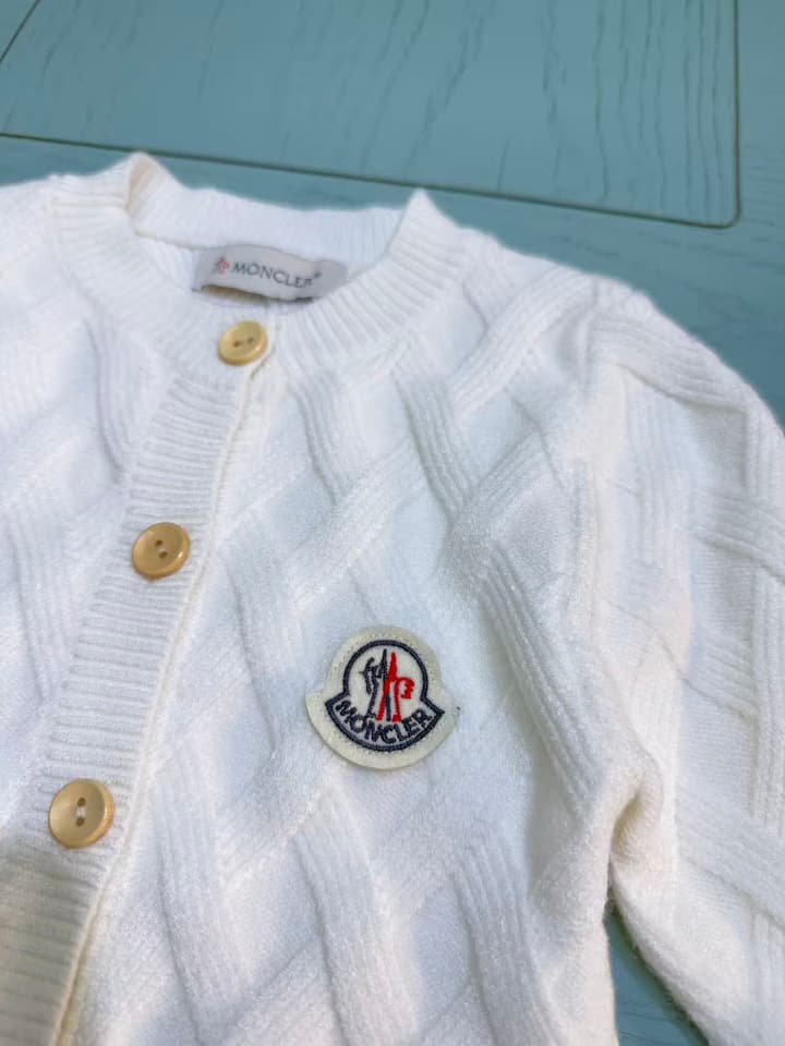 Moncler Classic Knitted Infant Romper – Kids Collection – 2025FW in White Knitted Romper