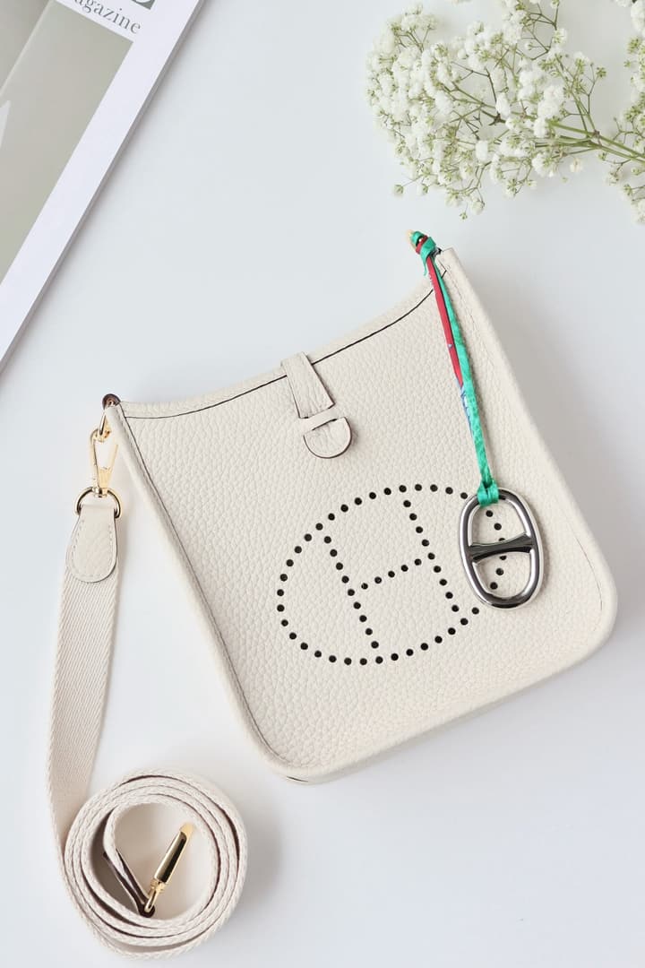 Hermès Mini Evelyne Nata – TC Leather in Nata With Gold Hardware