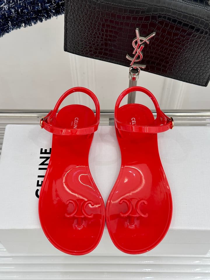 Celine Triomphe Jelly Thong Sandals – 26WF in Black
