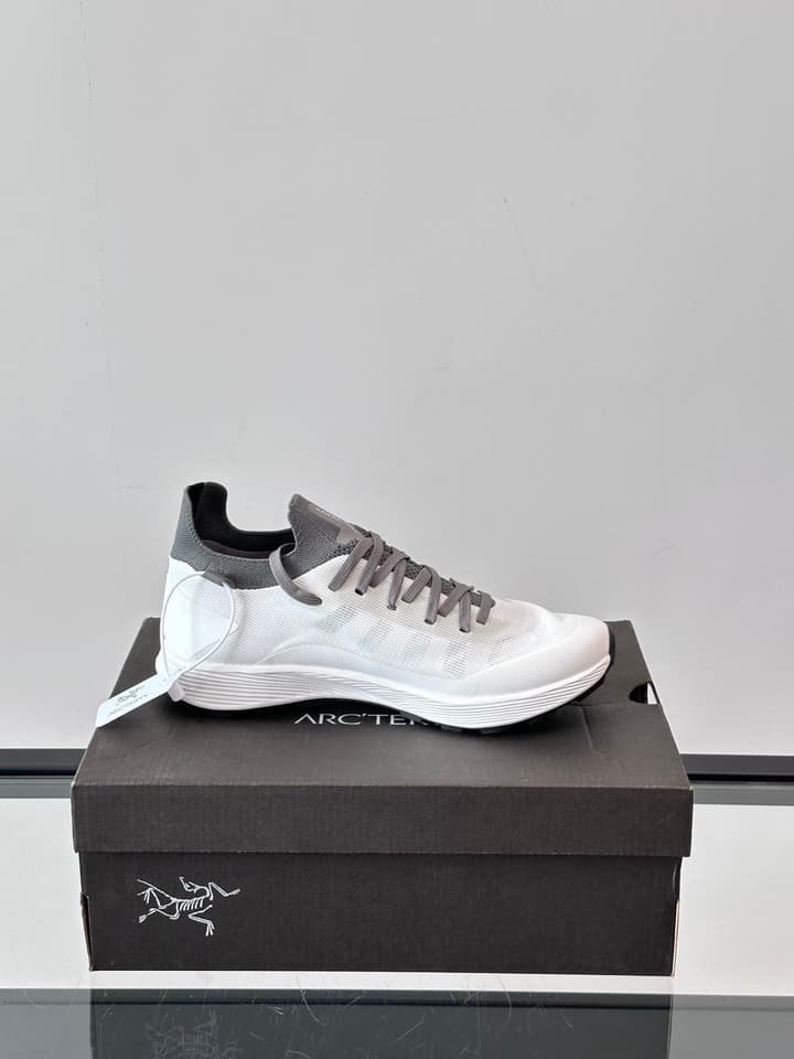 Arc'teryx Norvan SL 3 Trail Running Shoes in Light Pink