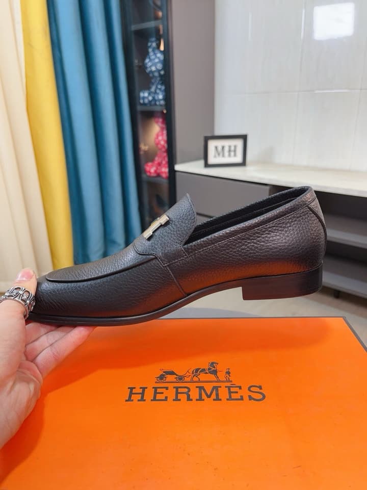 Hermès Business Leather Loafers