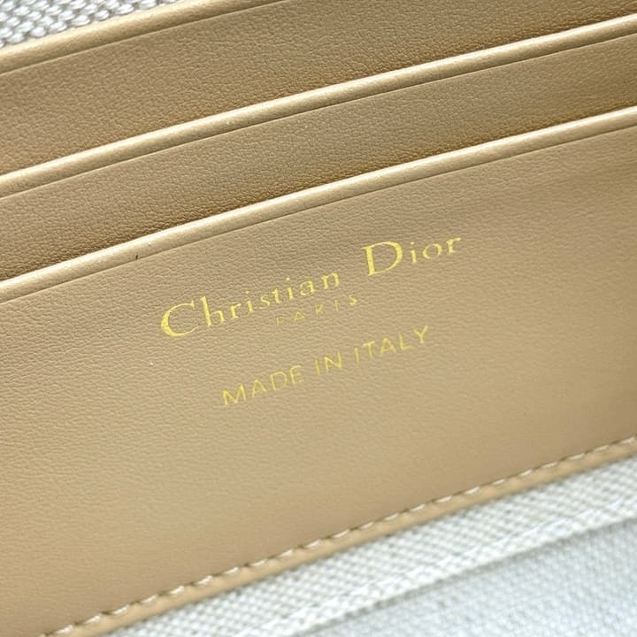 Dior 30 Montaigne Oblique Jacquard Clutch Bag in Beige Oblique