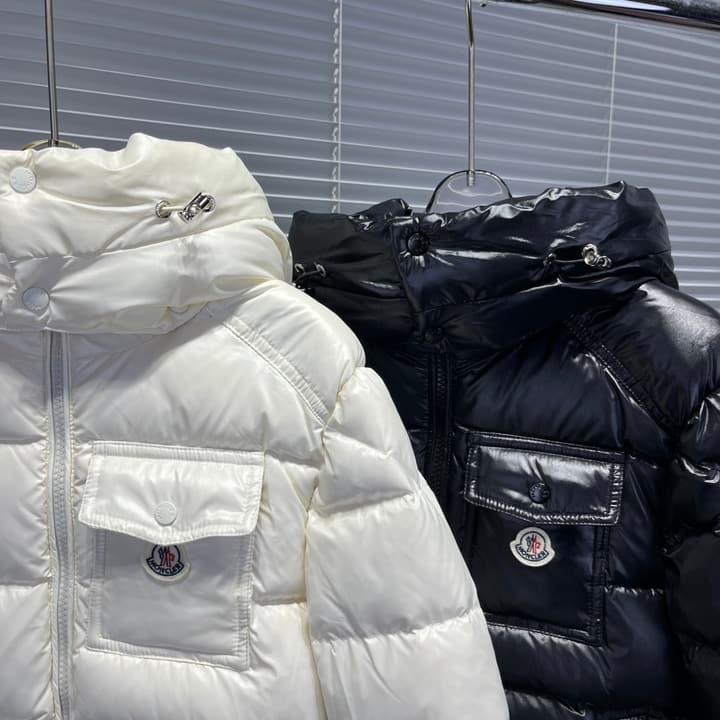 Moncler High Quality Kids Detachable Hooded Puffer Jacket – 25FW – Kids Collection in Glossy Black Down Jacket