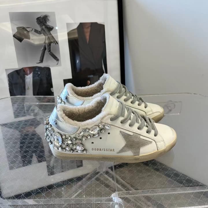 Golden Goose Superstar Sneakers – 2023FW in White Leather With Silver Studs And Wool Lining