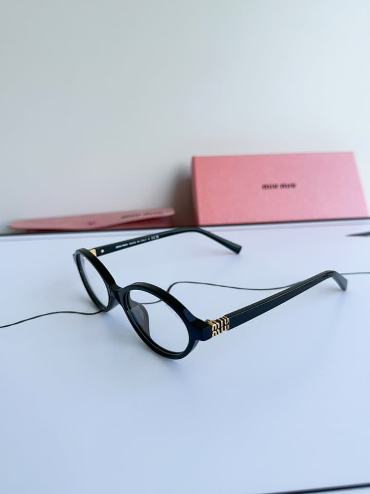 Miu Miu SMU04Z Black Frame Transparent Lens Sunglasses – 2023 Autumn/Winter Collection in Beige