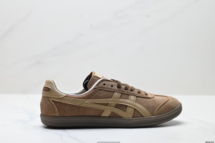Onitsuka Tiger Tokuten Retro Low-Top Sneakers in Brown Suede With Tan Stripes
