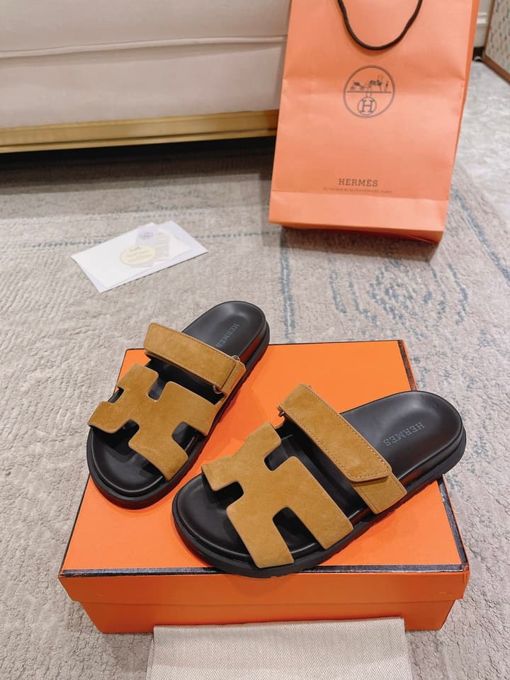 Hermès Chypre Calfskin Slides – 2023SS in Denim Blue