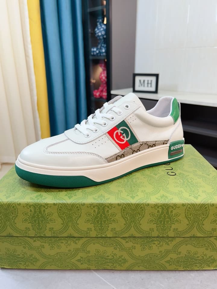 Gucci New Season Casual Fashion Sneakers in Black With Web Stripe