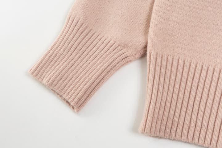 AMI Paris Classic Jacquard Heart Crewneck Sweater – 2025SS in Dusty Rose Pink
