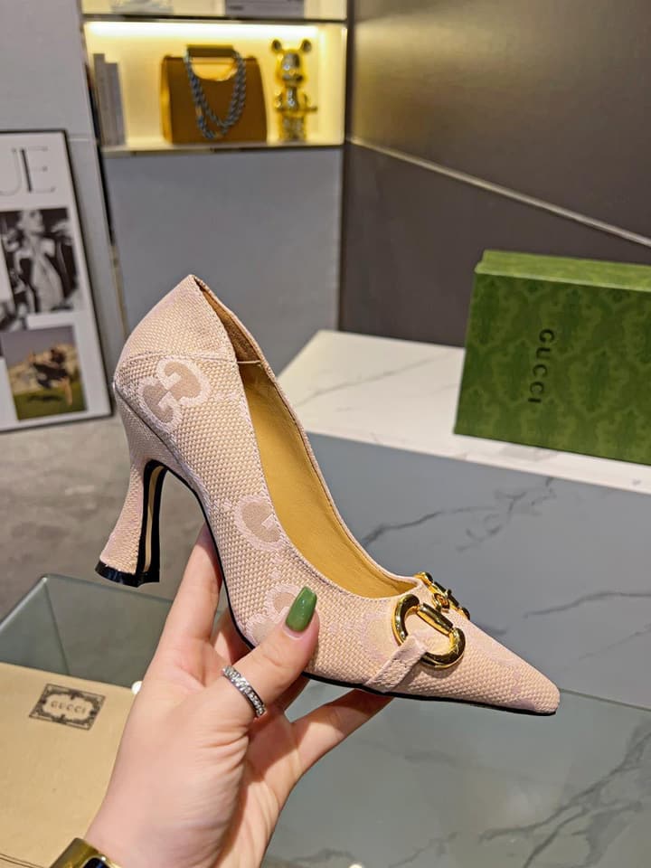 Gucci Pointed Toe Pumps & Flats – Early Spring Collection