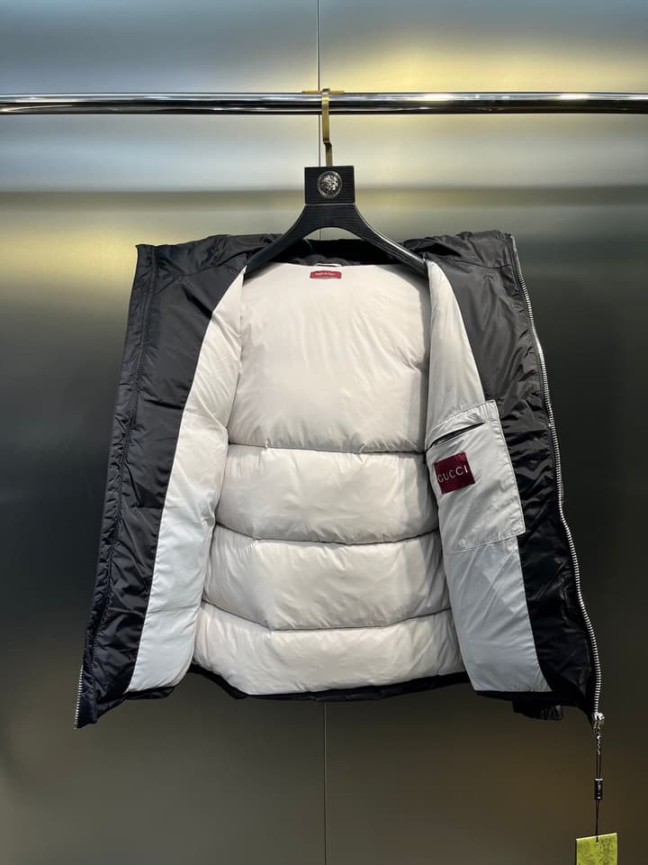 Gucci 1985 Autumn/Winter Down Jacket in Gold