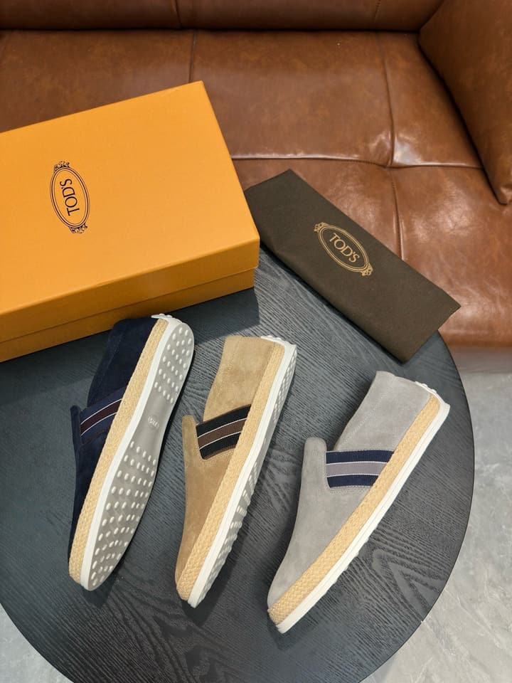 Tod's Suede Calfskin Loafers in Light Grey Suede